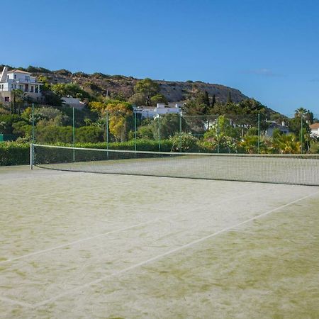 B27 - Luzbay 2 Bed Apartment Eksteriør billede