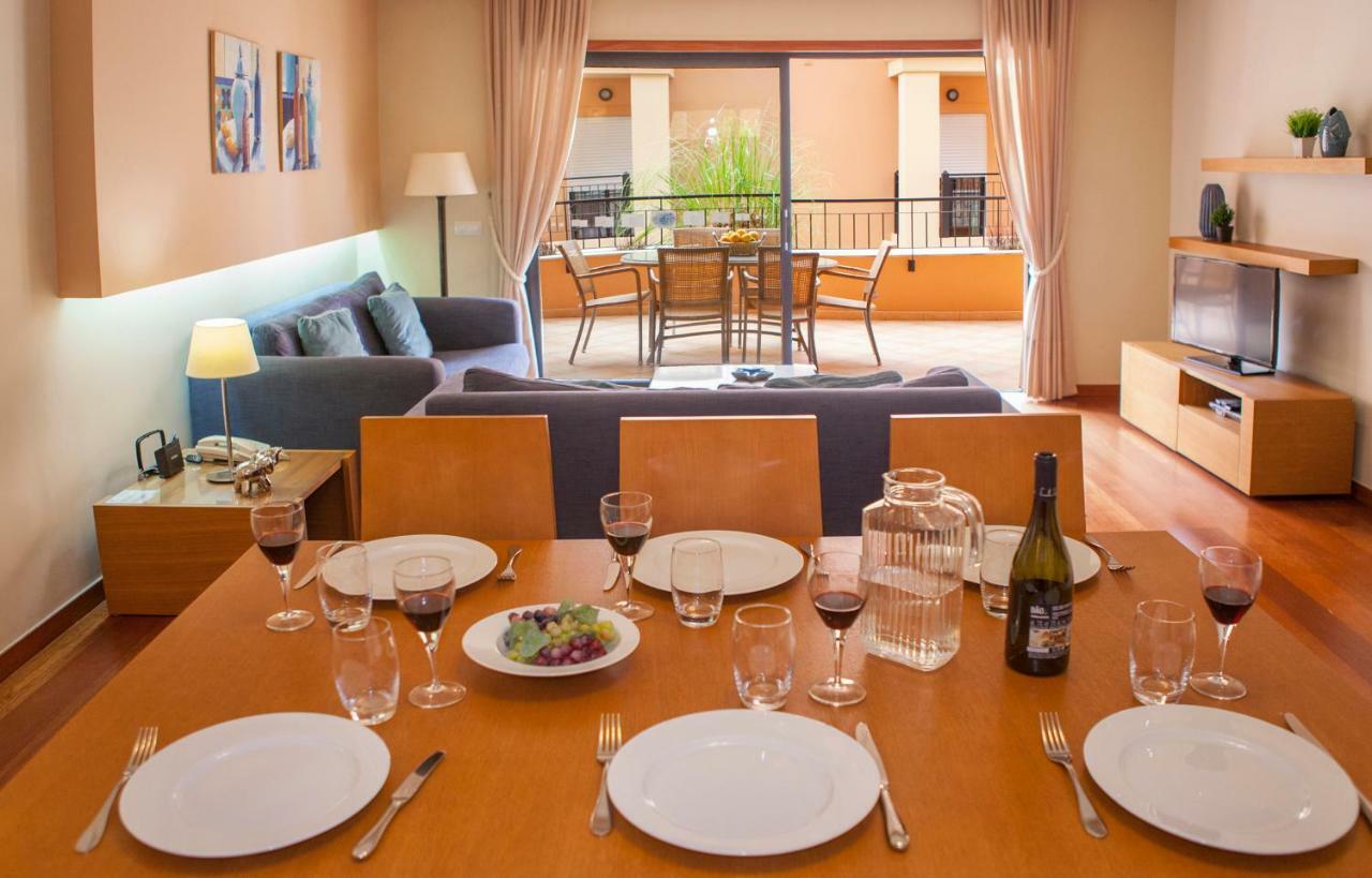 B27 - Luzbay 2 Bed Apartment Eksteriør billede