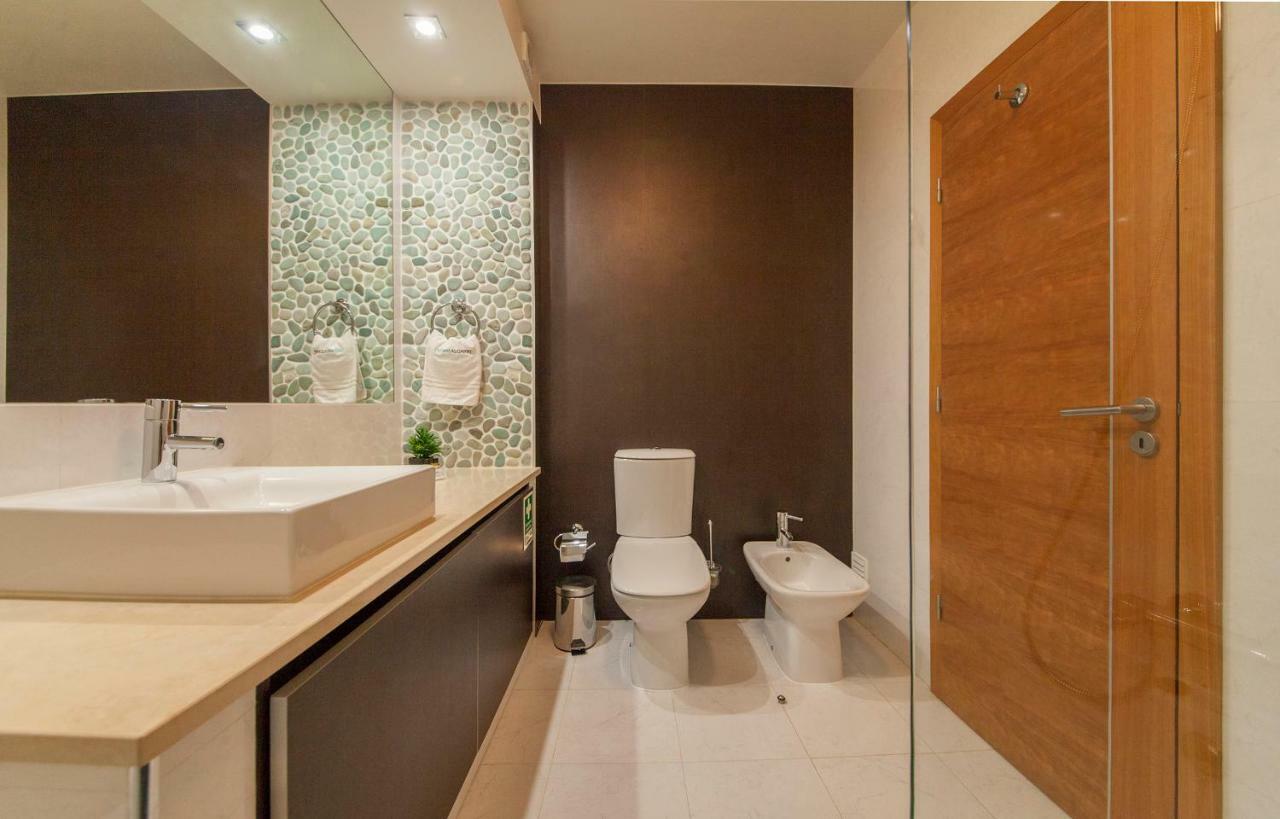 B27 - Luzbay 2 Bed Apartment Eksteriør billede